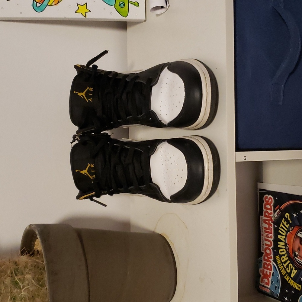 Jordan 1 - Picture 4 of 7